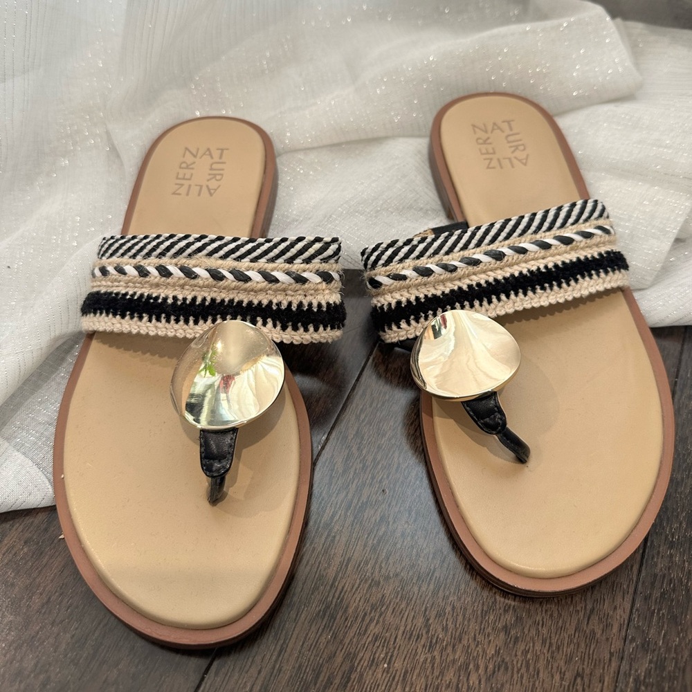 Neutralizer sandals